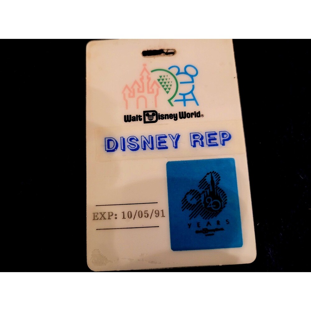 Walt Disney World Disney Rep Cast Member Admission Pass 20 Years Vintage